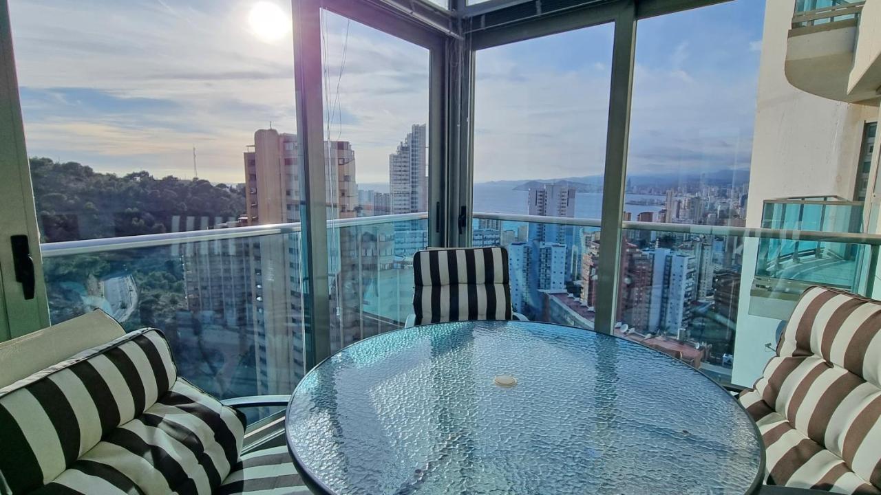 Skyline 14 Large And Sunny All-Day Balcony With Stunning Sea Views Benidorm Esterno foto